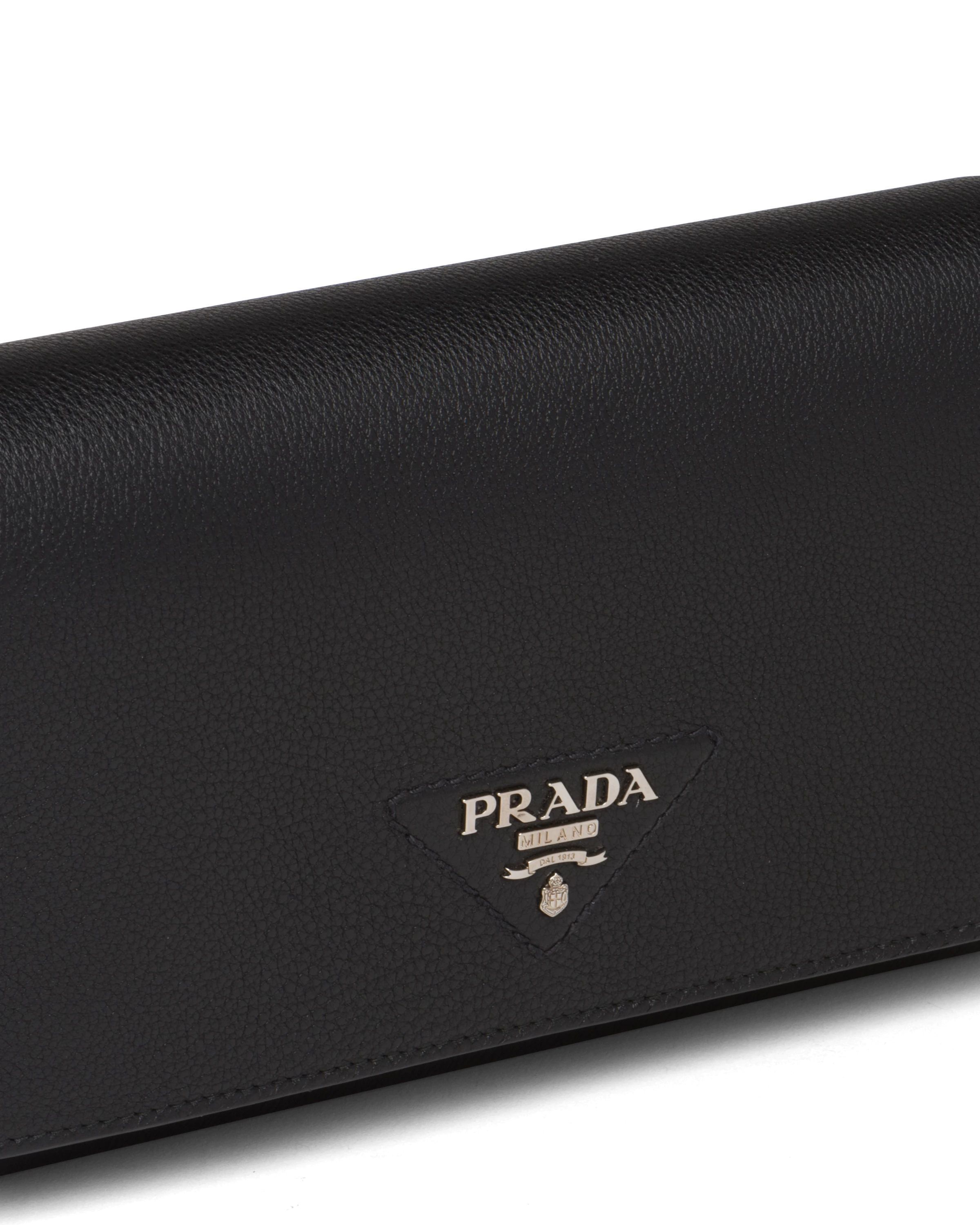 【PRADA】マグネット開閉☆フラップ付きレザー財布*1MF026_2BBE 【PRADA】マグネット開閉☆フラップ付きレザー財布*1MF026_2BBE