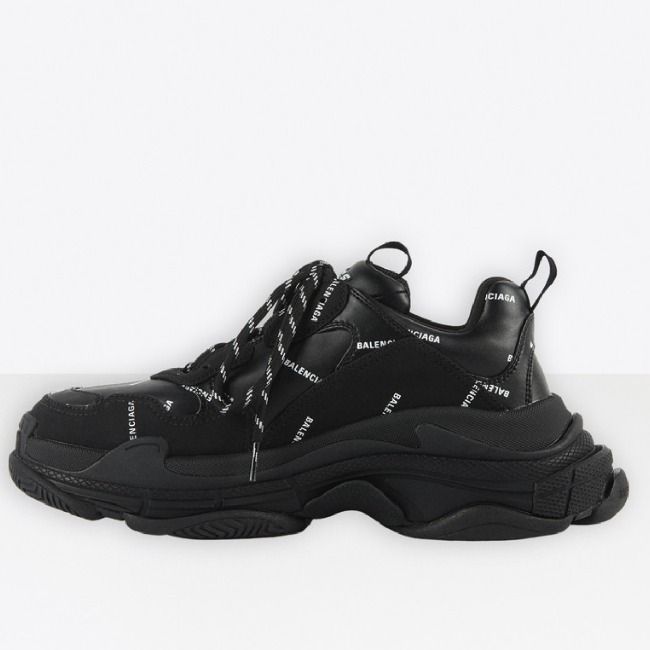 BALENCIAGA】ALLOVER LOGO 総柄ロゴ TRIPLE S スニーカー