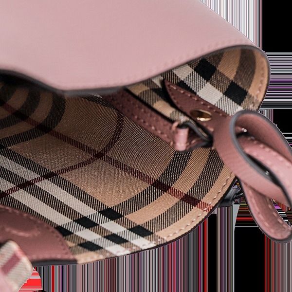 OUTLET特価】 ヘイマーケットバケットバッグスモール (Burberry OUTLET特価】 ヘイマーケットバケットバッグスモール (Burberry