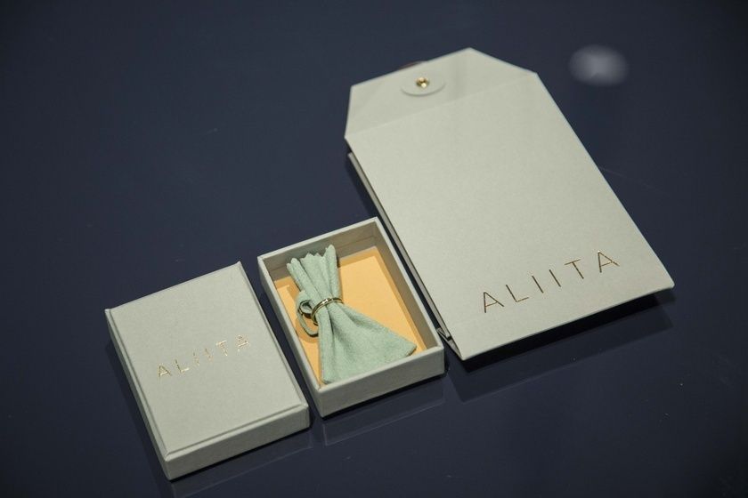 ALIITA】CARTA PURA NECKLACE 9K YELLOW GOLD 手紙モチーフ (ALIITA ALIITA】CARTA PURA NECKLACE 9K YELLOW GOLD 手紙モチーフ (ALIITA