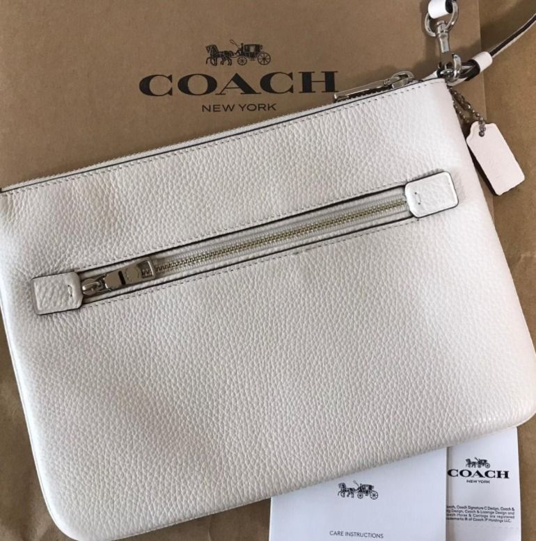 COACH スターウォーズコラボ クラッチバッグ モノグラム 白 (Coach 結婚祝い スターウォーズ コーチ クラッチバッグ その他