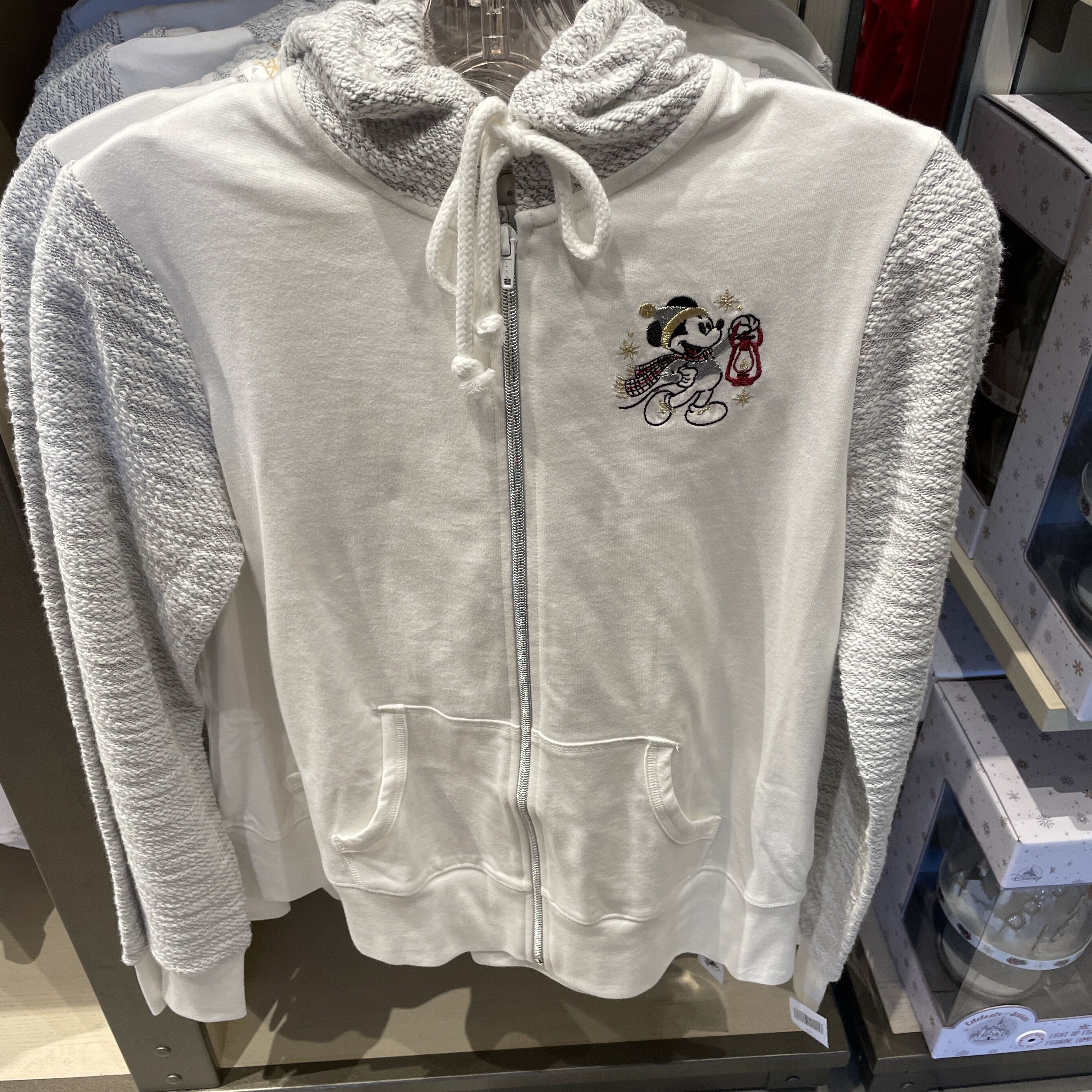 カリフォルニアディズニー限定!Celebrate the Season パーカー カリフォルニアディズニー限定!Celebrate the Season パーカー