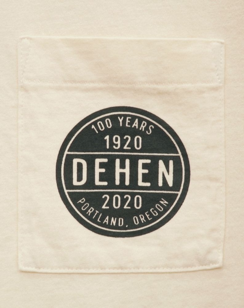 Dehen 1920 創業100周年限定 ポケット Tシャツ クリーム Dehen 1920 創業100周年限定 ポケット Tシャツ クリーム (Dehen