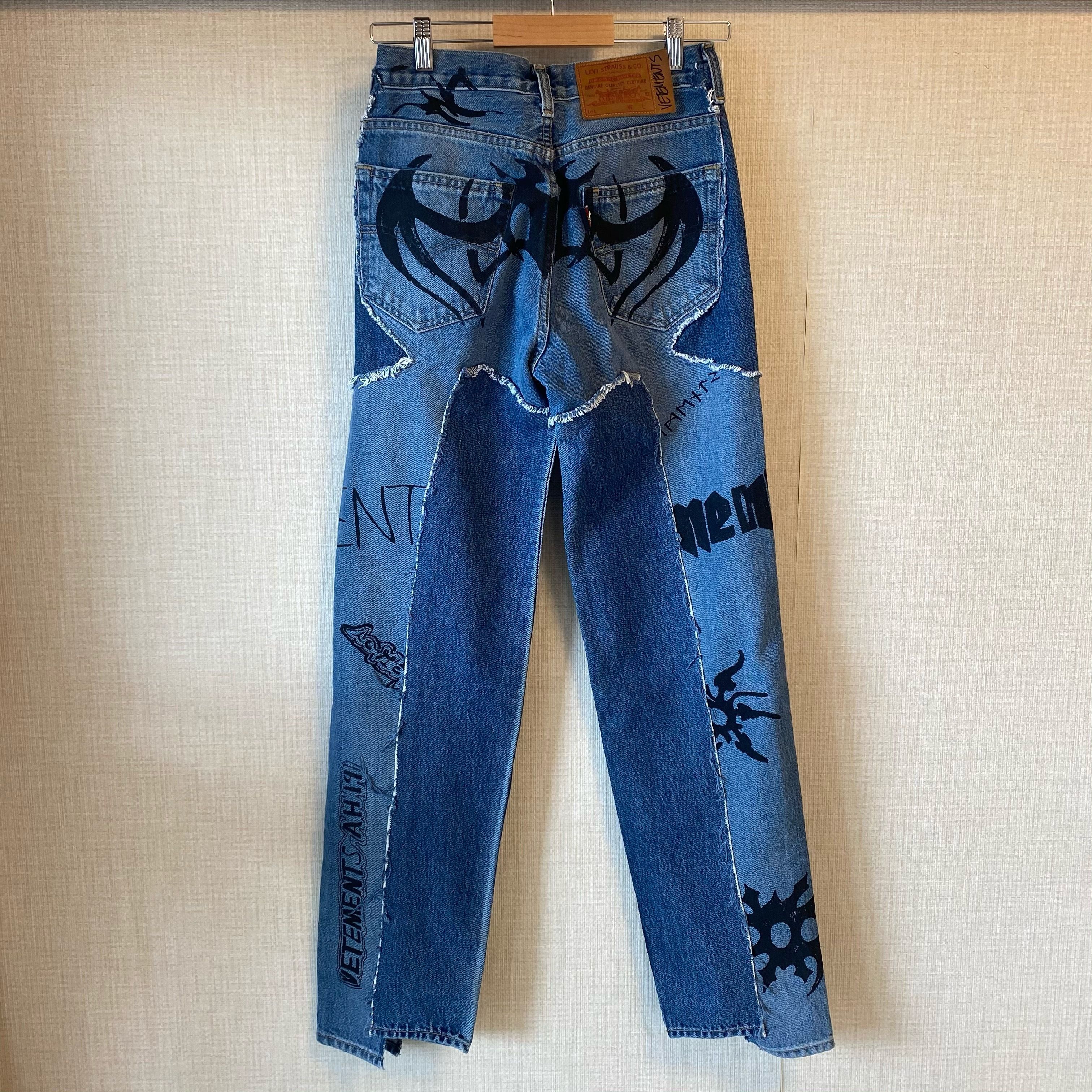 ★すぐ届く★ VETEMENTS × Levi's 再構築ペイントデニム ★すぐ届く★ VETEMENTS × Levi's 再構築ペイントデニム