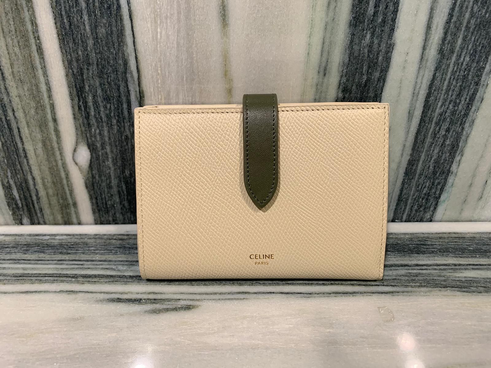 CELINE直営店買付#バイカラーミディアムストラップウォレット (CELINE CELINE直営店買付#バイカラーミディアムストラップウォレット (CELINE