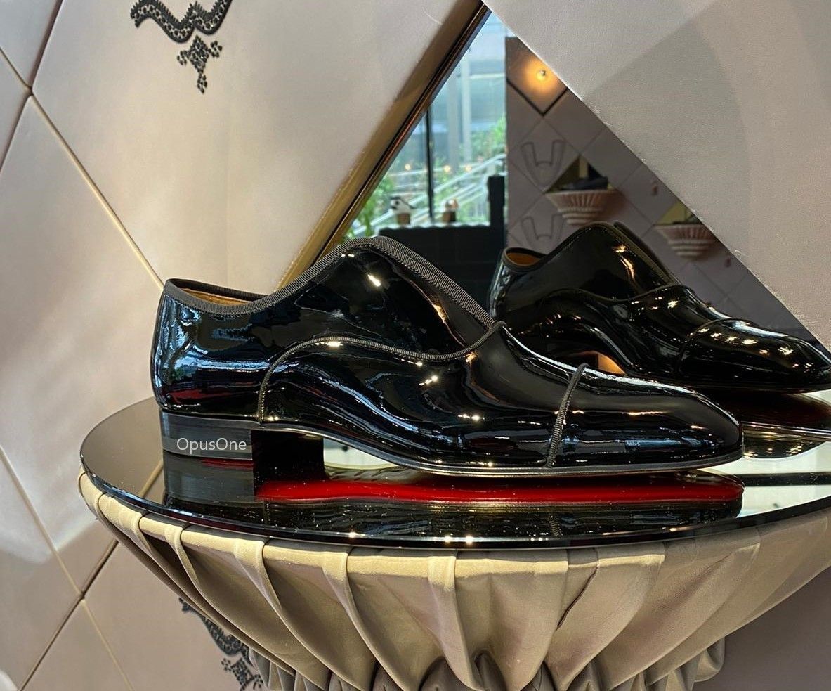日本公式未入荷,ルブタン,Alpha Male Flat Patent,直営店,直送 日本公式未入荷,ルブタン,Alpha Male Flat Patent,直営店,直送