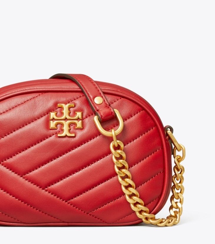 セール新色 Tory Burch キラ シェブロン スモール カメラ バッグ (Tory セール新色 Tory Burch キラ シェブロン スモール カメラ バッグ (Tory