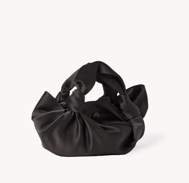 送料込【THE ROW】ザ ロウ アスコットサテンバッグsmall (The Row 送料込【THE ROW】ザ ロウ アスコットサテンバッグsmall (The Row