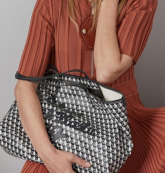 関税送料込★Anya Hindmarch☆I Am A Plastic トートバッグ Anya Hindmarch☆I Am A Plastic Bag トートバッグ 関税/送料込