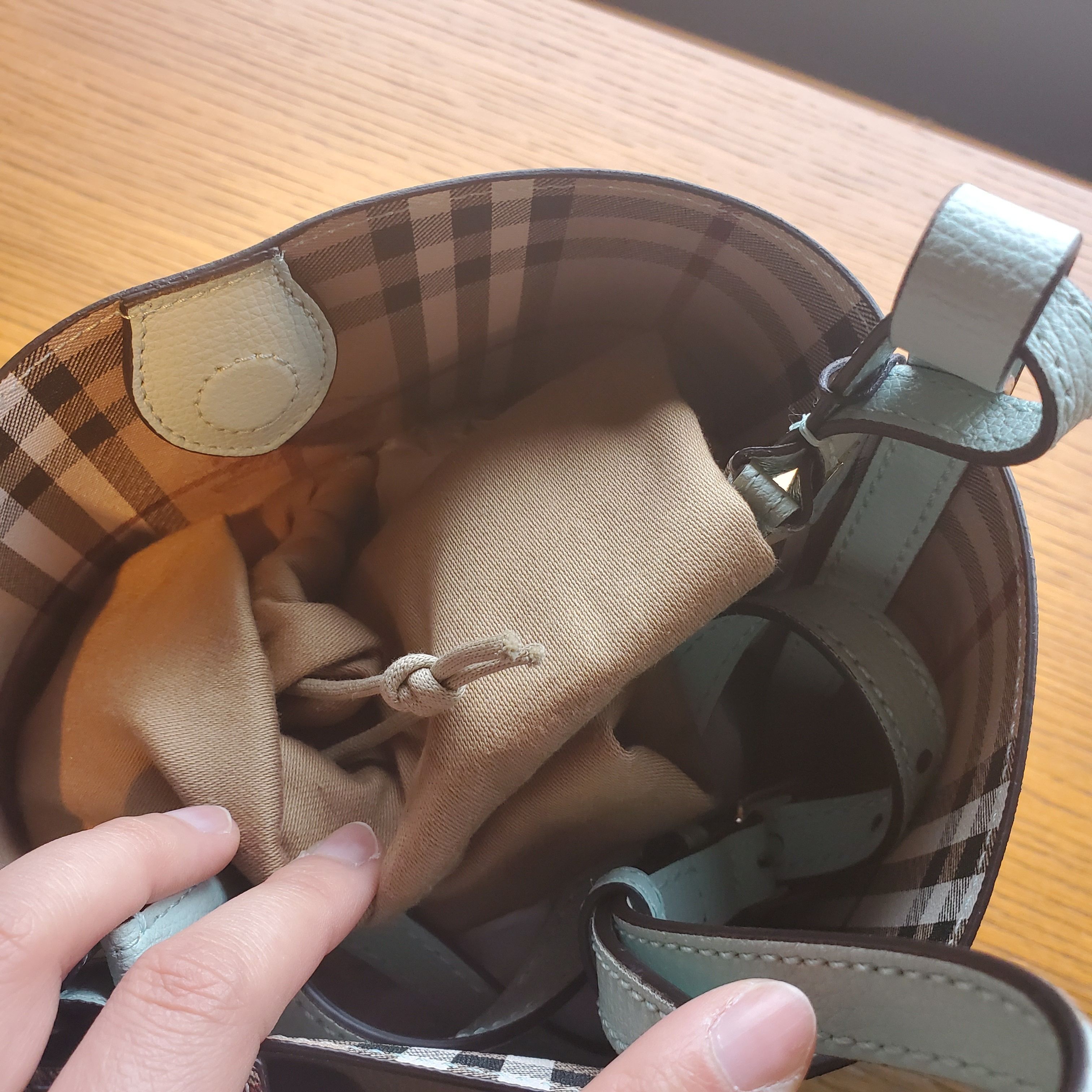 BURBERRY☆Lorne Small Bucket Bag クロスボディ バケツバッグ ...