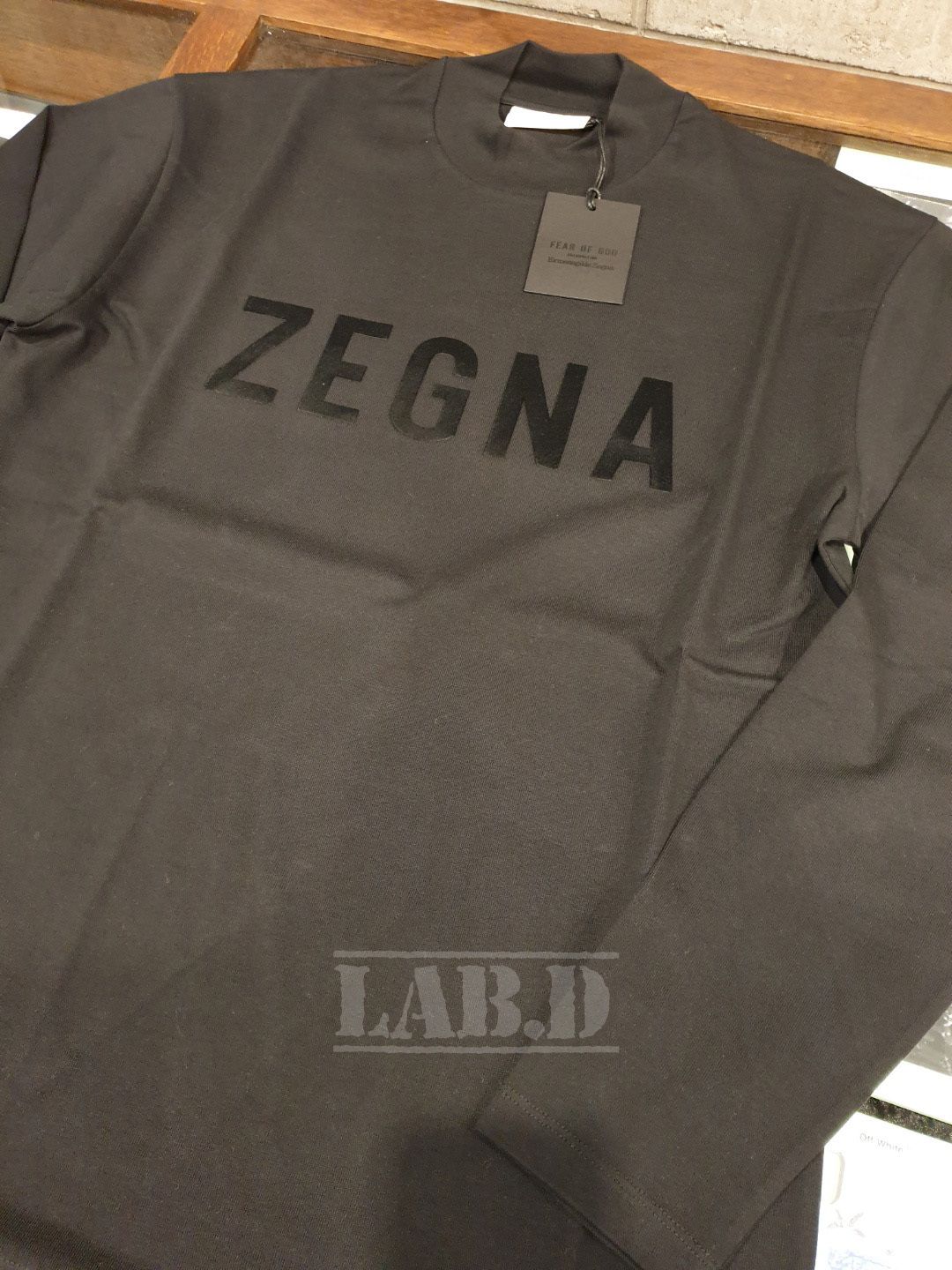 FEAR OF GOD x ZEGNA | OVERSIZED LOGO L/S T-SHIRT Tシャツ 黒 ...