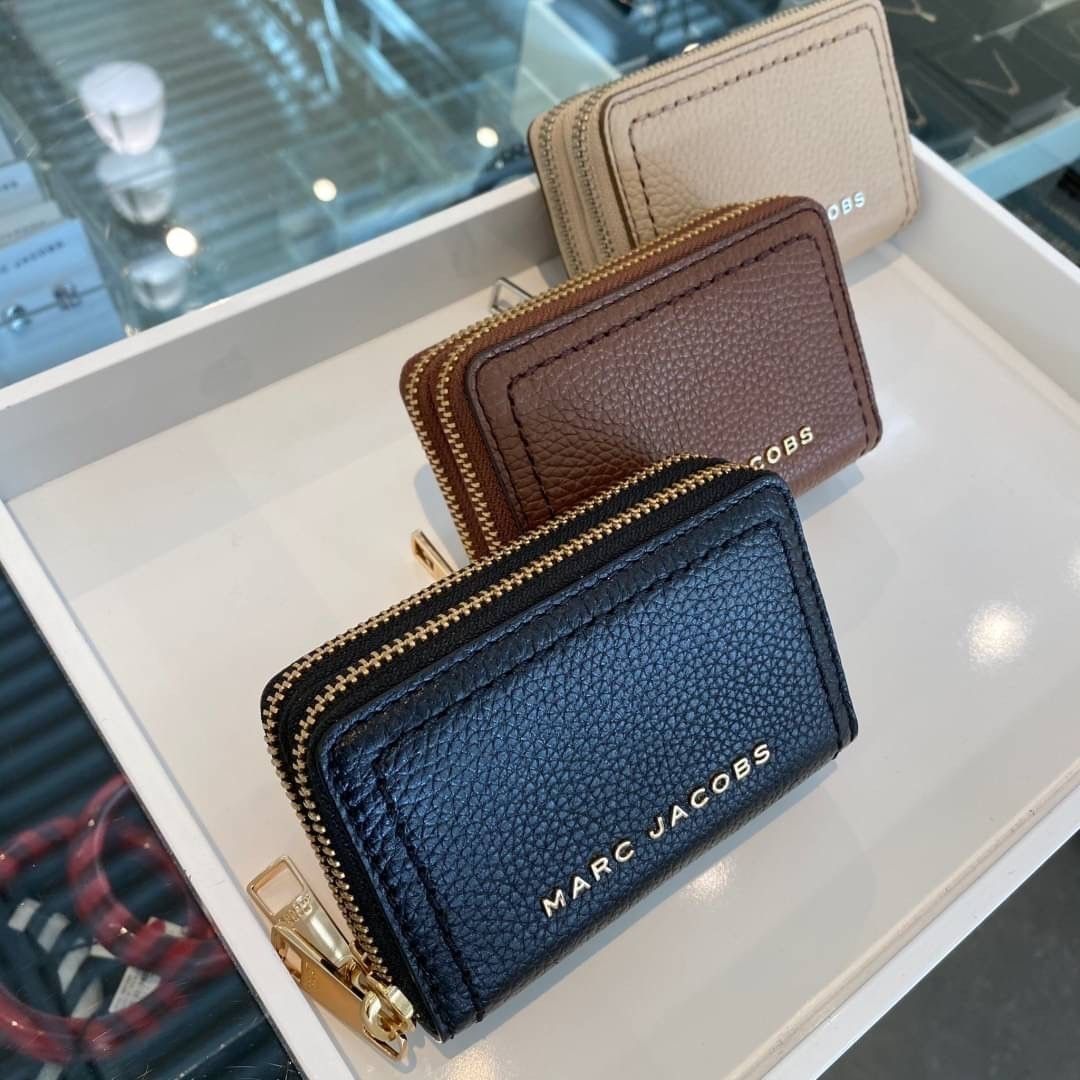 ですが MARC BY MARC JACOBS カードケース パス L6SzI-m781912410 ルカリ