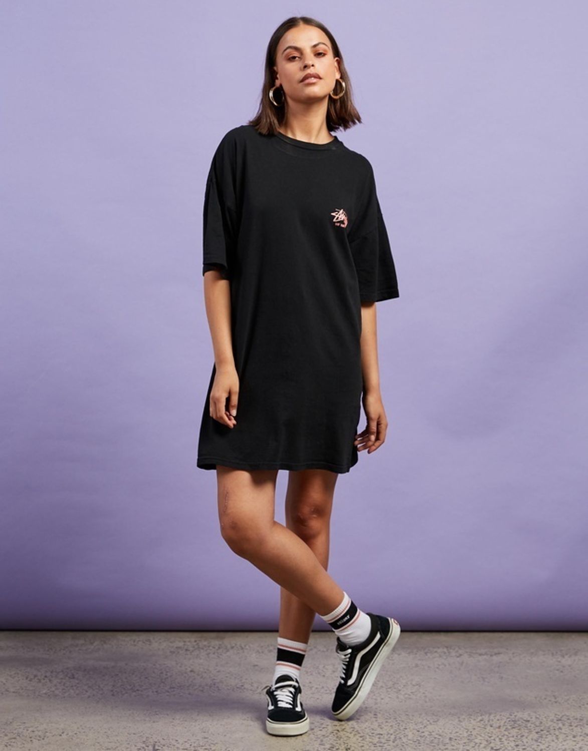 Stussy ストリートスタイル Tワンピース Stussy ワンピース Buyma