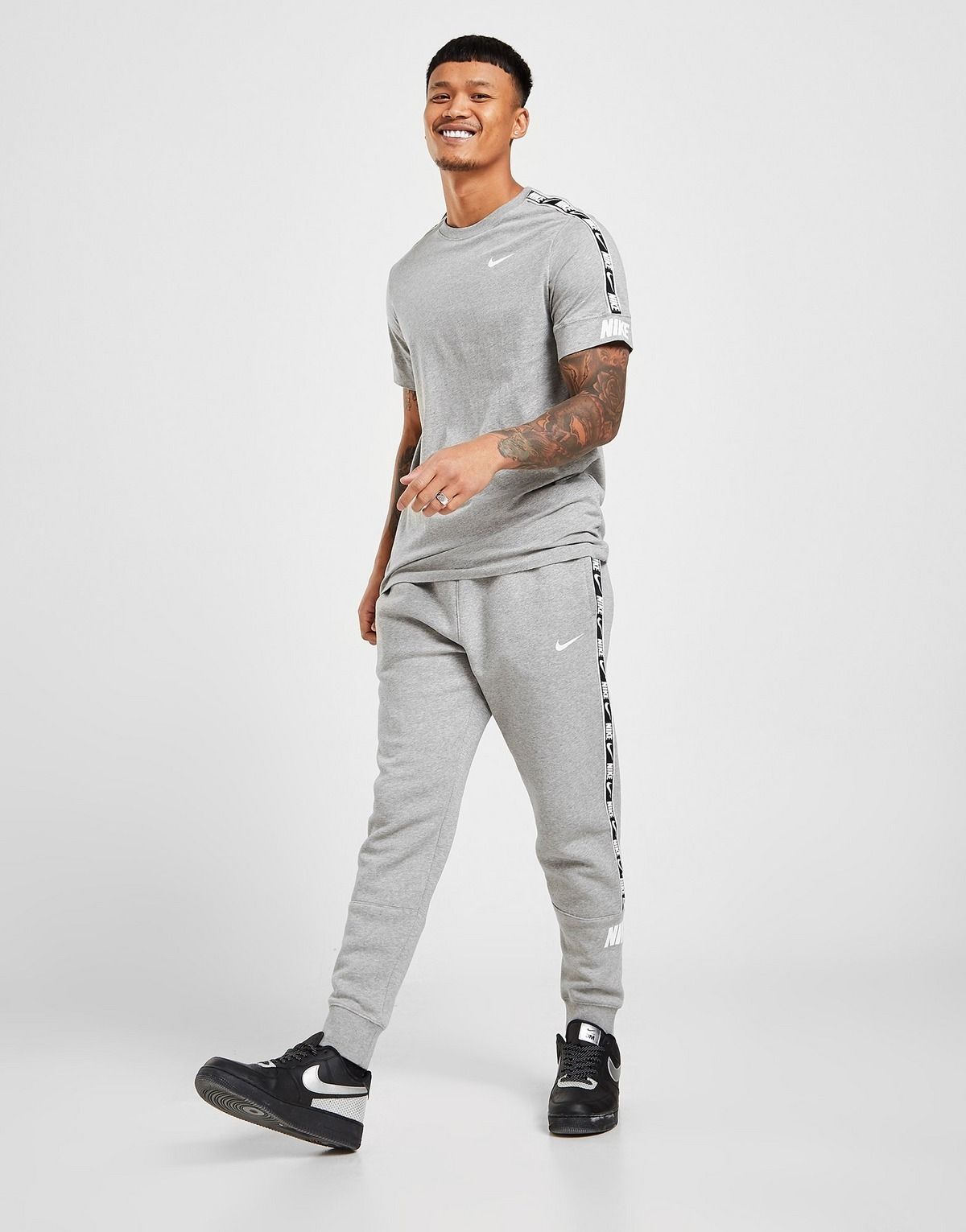 NIKE】サイドロゴ ジョガーパンツ☆送料込☆ (Nike/スウェットパンツ ...