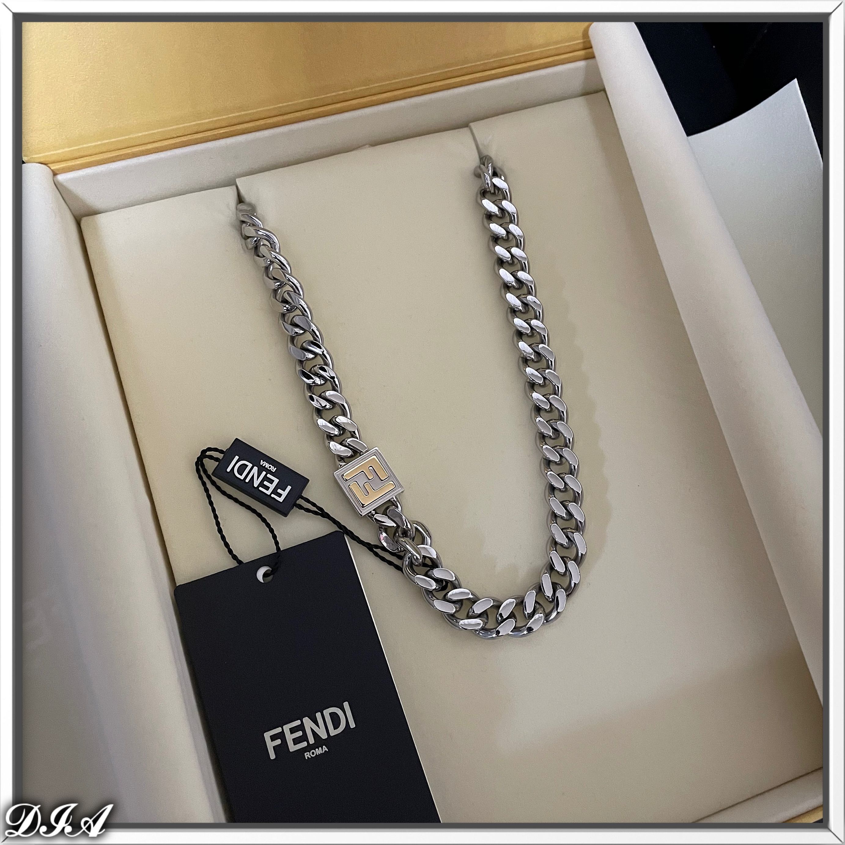 FENDI FF カーブチェーン ネックレス 人気 (FENDI/ネックレス FENDI FF カーブチェーン ネックレス 人気 (FENDI/ネックレス