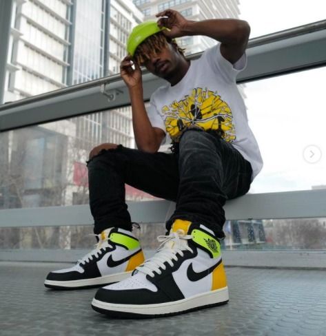 NIKE AIR JORDAN1HIGH OG VOLT GOLD