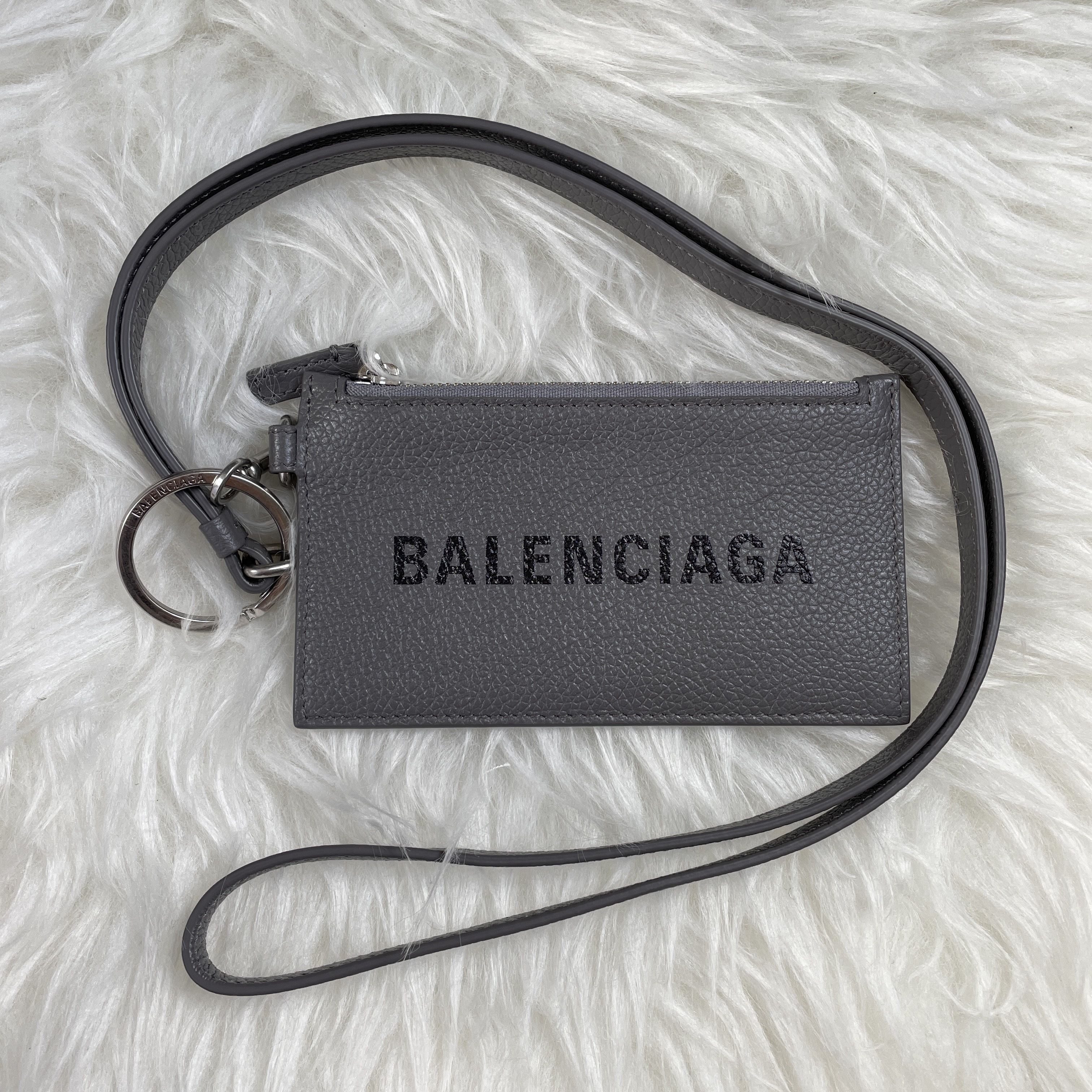 追跡付き発送で安心】 BALENCIAGA Cash カードケース 594548 追跡付き発送で安心】 BALENCIAGA Cash カードケース 594548