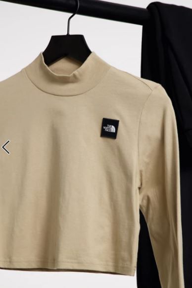 《送料無料》The North Face★クロップド丈ハイネックTシャツ 《送料無料》The North Face★クロップド丈ハイネックTシャツ