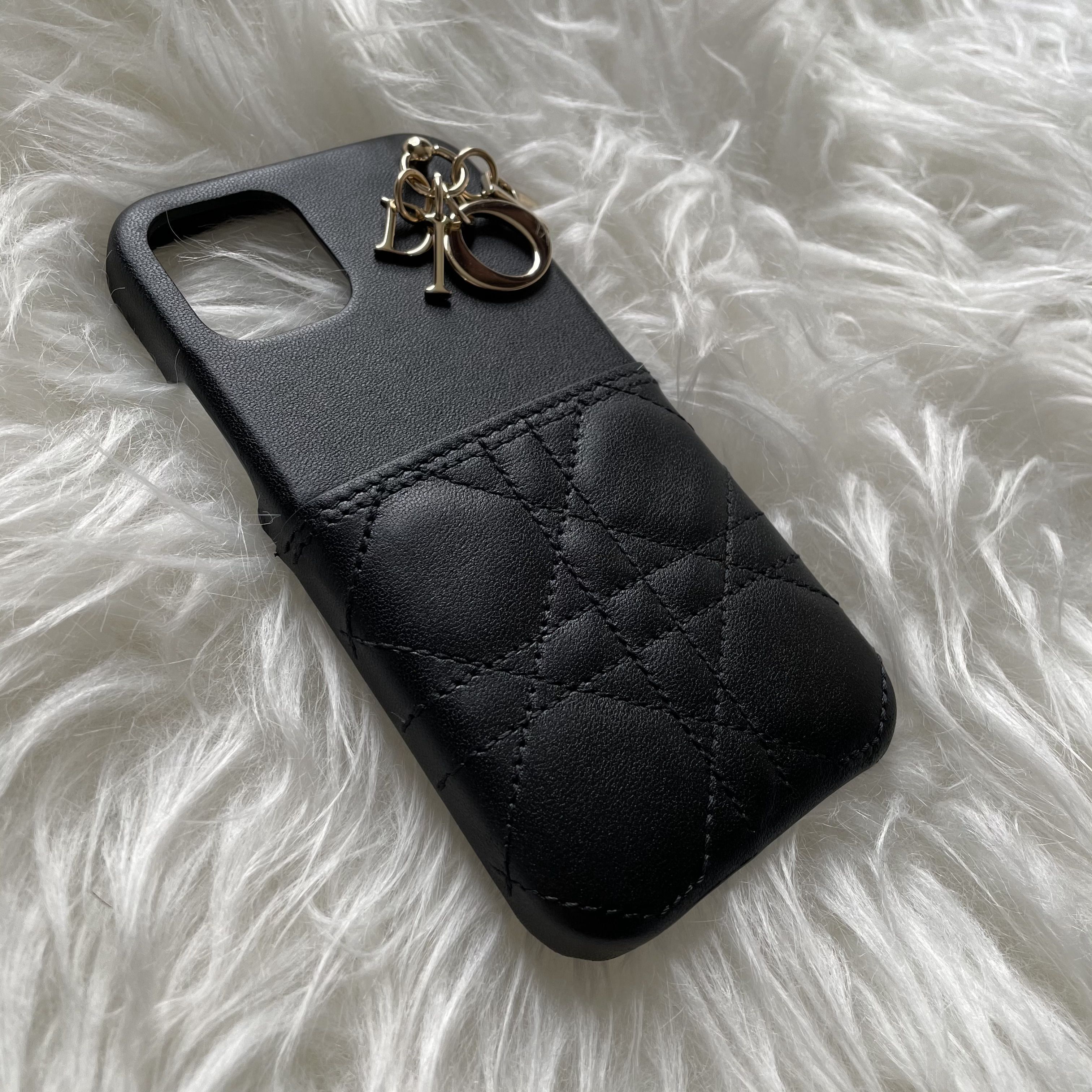 DIOR【入手困難】Lady Dior iPhone 12 / 12 Pro用 スマホケース (Dior DIOR【入手困難】Lady Dior iPhone 12 / 12 Pro用 スマホケース (Dior