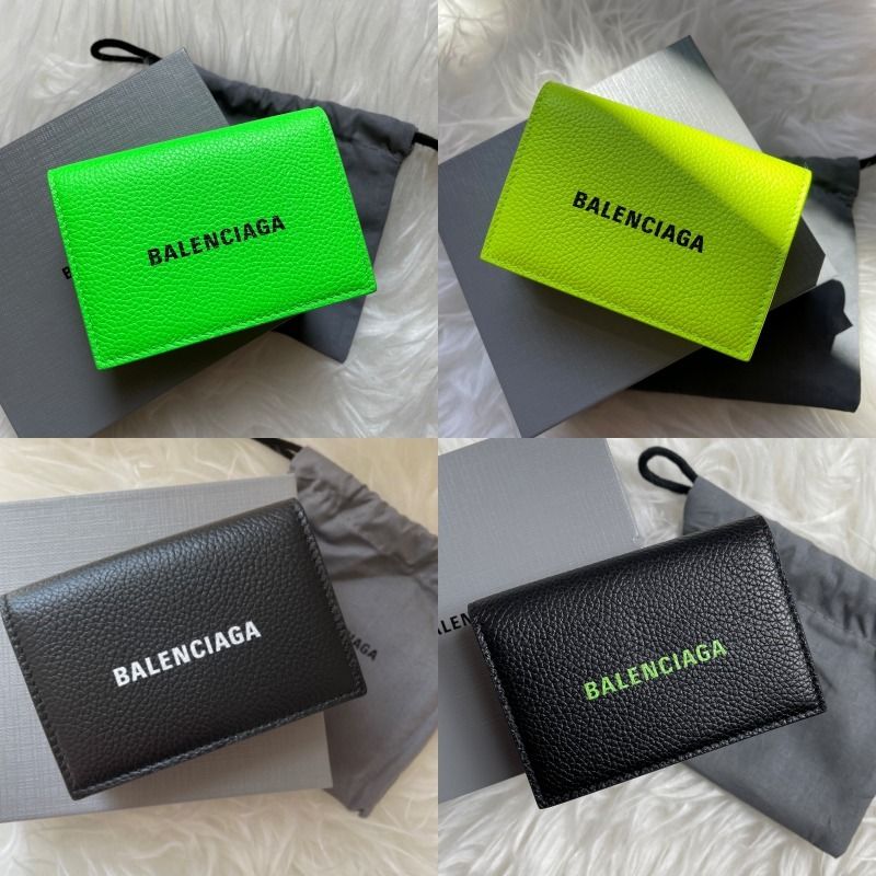 BALENCIAGA【追跡付き発送で安心】Cash 三つ折り コンパクト財布