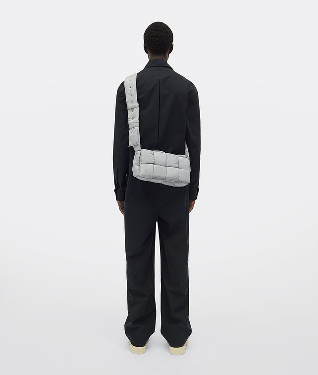 直営店☆BOTTEGA VENETA☆ザ・パデッド テック カセット 直営店☆BOTTEGA VENETA☆ザ・パデッド テック カセット