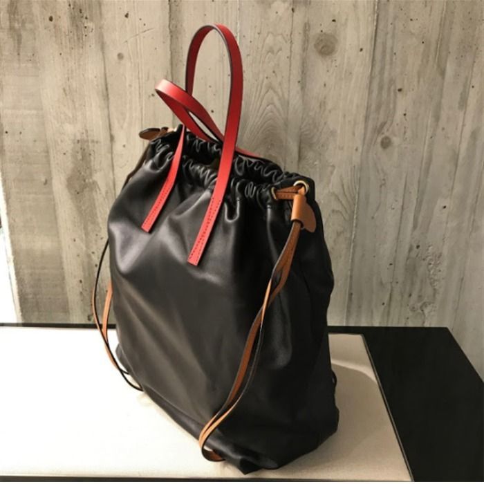 マルニ◇Gusset backpack in white nappa leather◇バックパック マルニ◇Gusset backpack in white nappa leather◇バックパック