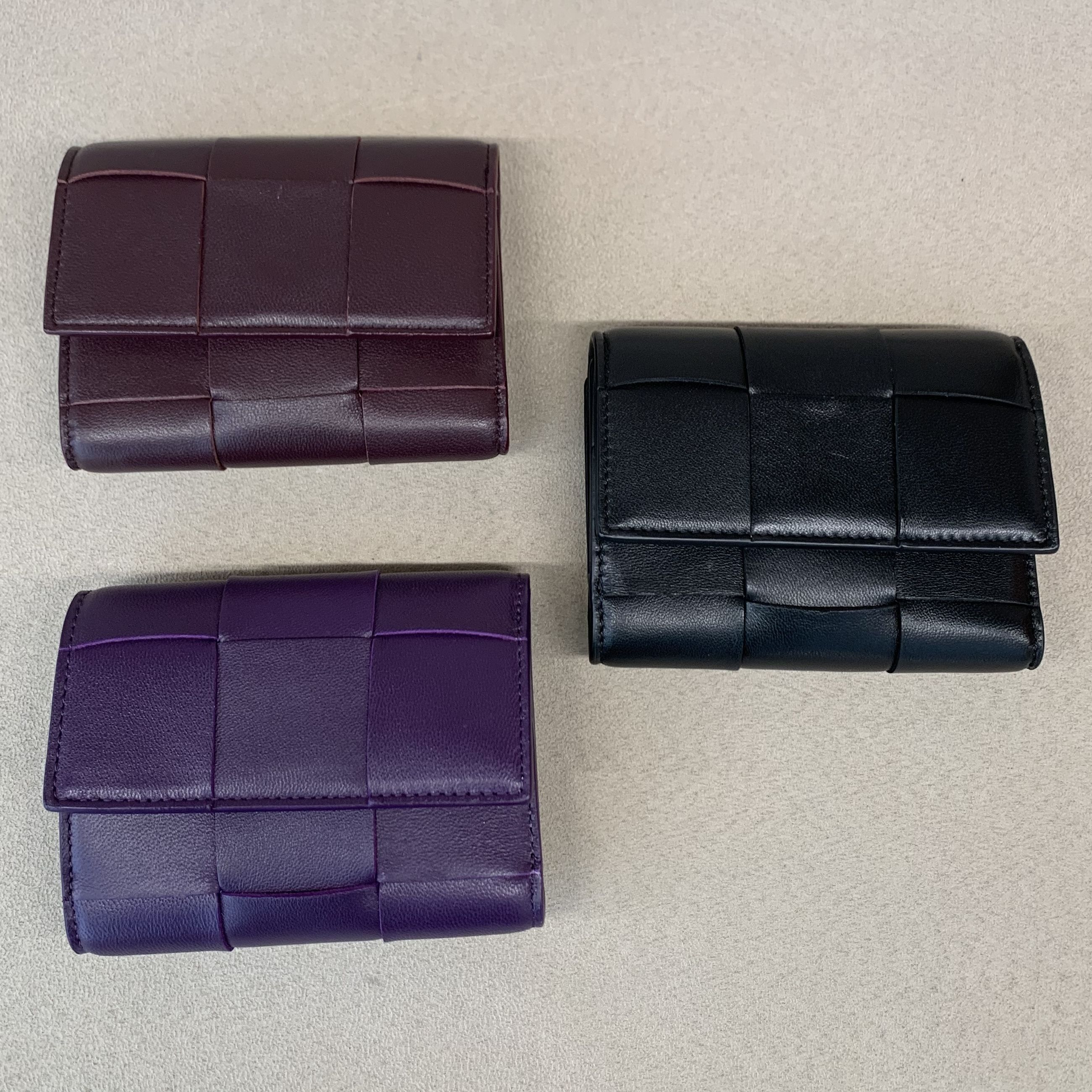 直営店 『BOTTEGA VENETA』MINI WALLETイントレチャートミニ財布 直営店 『BOTTEGA VENETA』MINI WALLETイントレチャートミニ財布