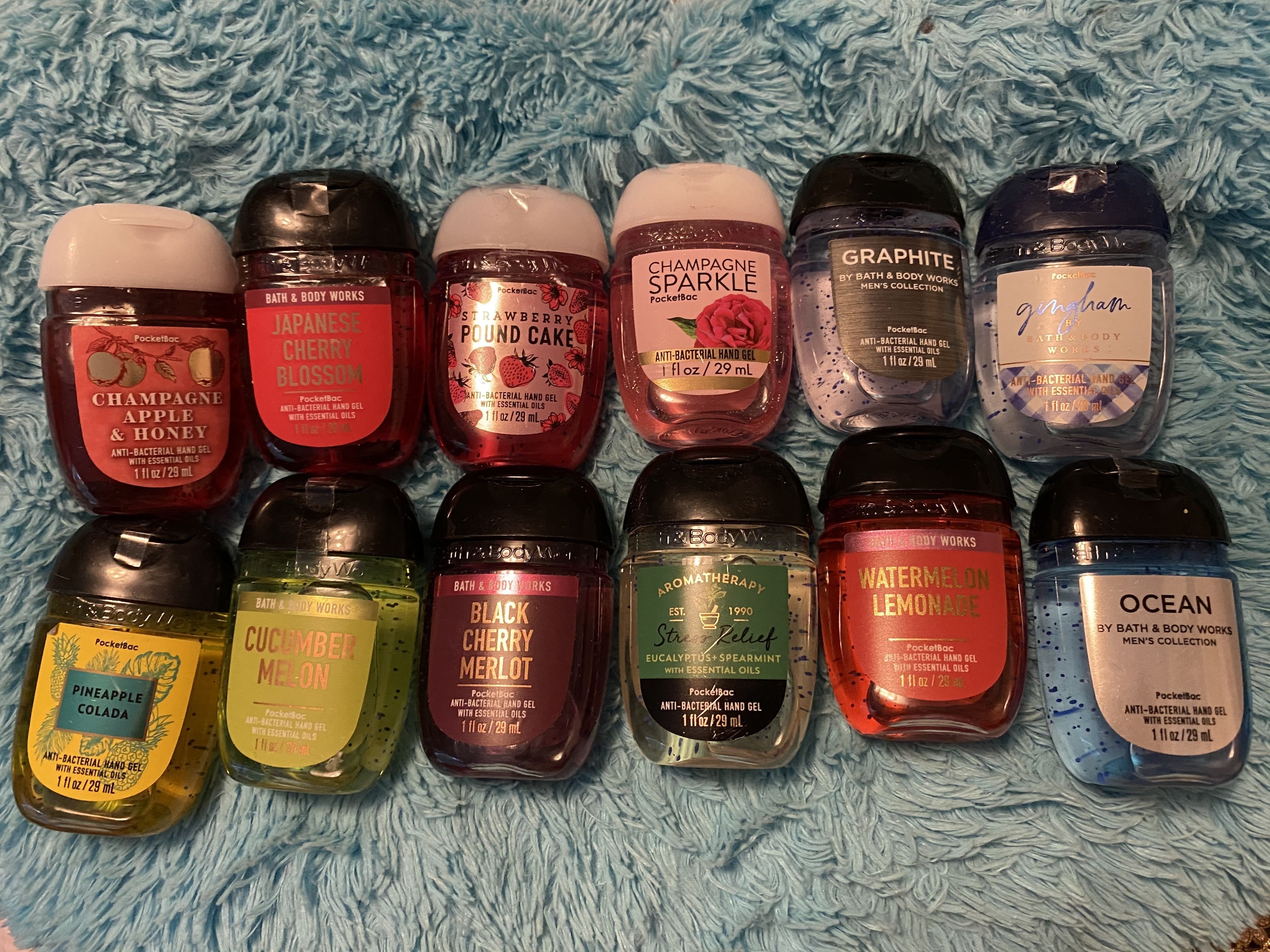 Bath&Bodyworks hand sanitizers 8点、ホルダー4点セット (Bath & Body