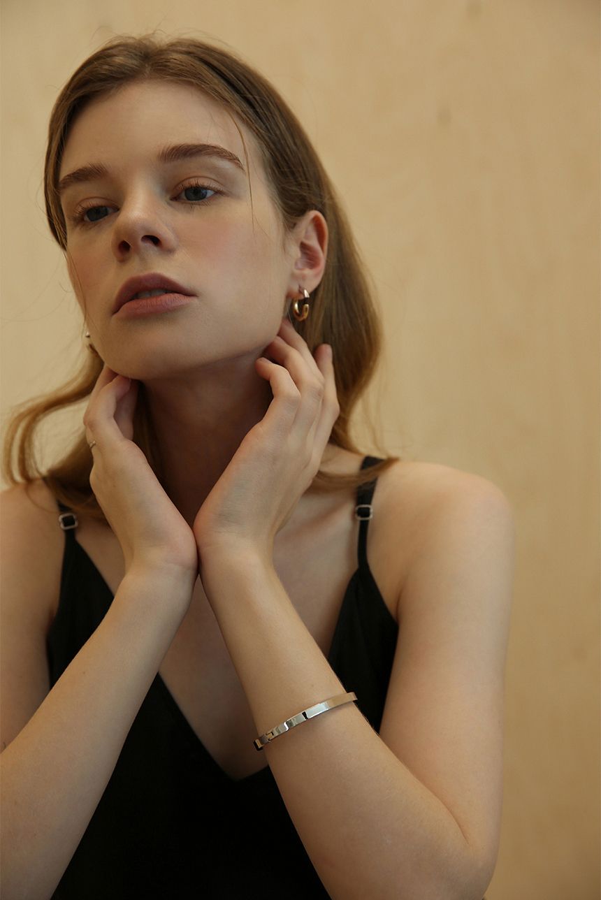 【LAZY DAWN】two-tone round earring E007〜チョンハ着用ピアス LAZY DAWN】two-tone round earring E007〜チョンハ着用ピアス