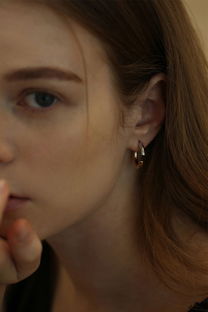 【LAZY DAWN】two-tone round earring E007〜チョンハ着用ピアス LAZY DAWN】two-tone round earring E007〜チョンハ着用ピアス