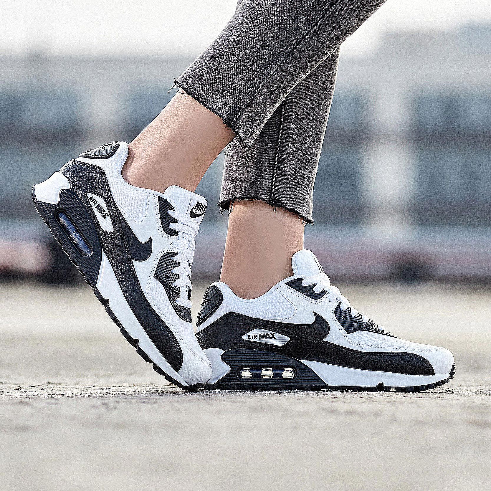 公式正規品!★AIR MAX 90 WHITE BLACK 公式正規品!☆AIR MAX 90 WHITE BLACK (Nike/スニーカー