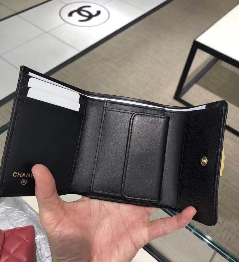 絶対欲しい♡人気BOY CHANEL】シャネル 折りたたみ財布 (CHANEL