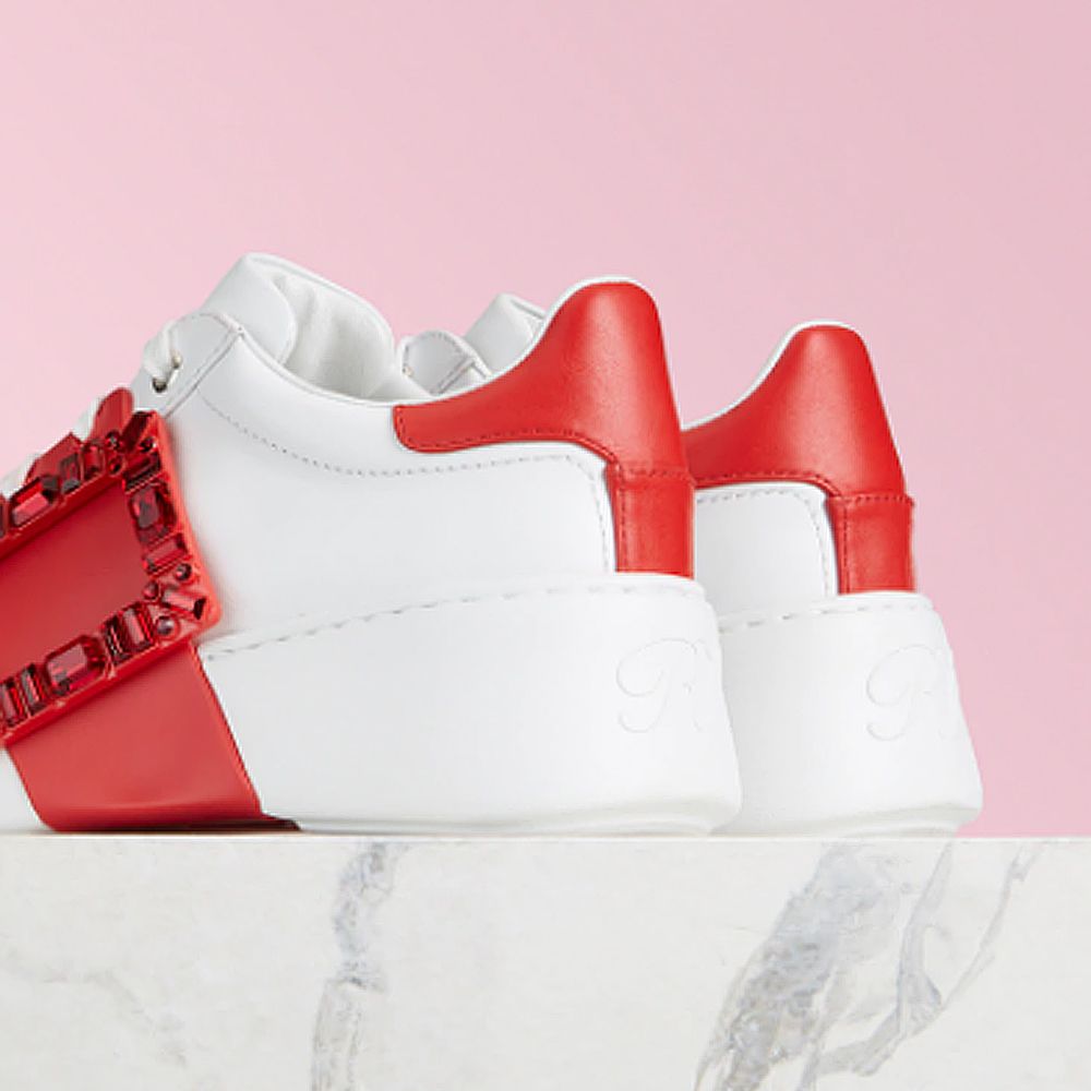 ROGER VIVIER】Viv'SkateStrassバックルスニーカー (Roger Vivier ROGER VIVIER】Viv'SkateStrassバックルスニーカー (Roger Vivier