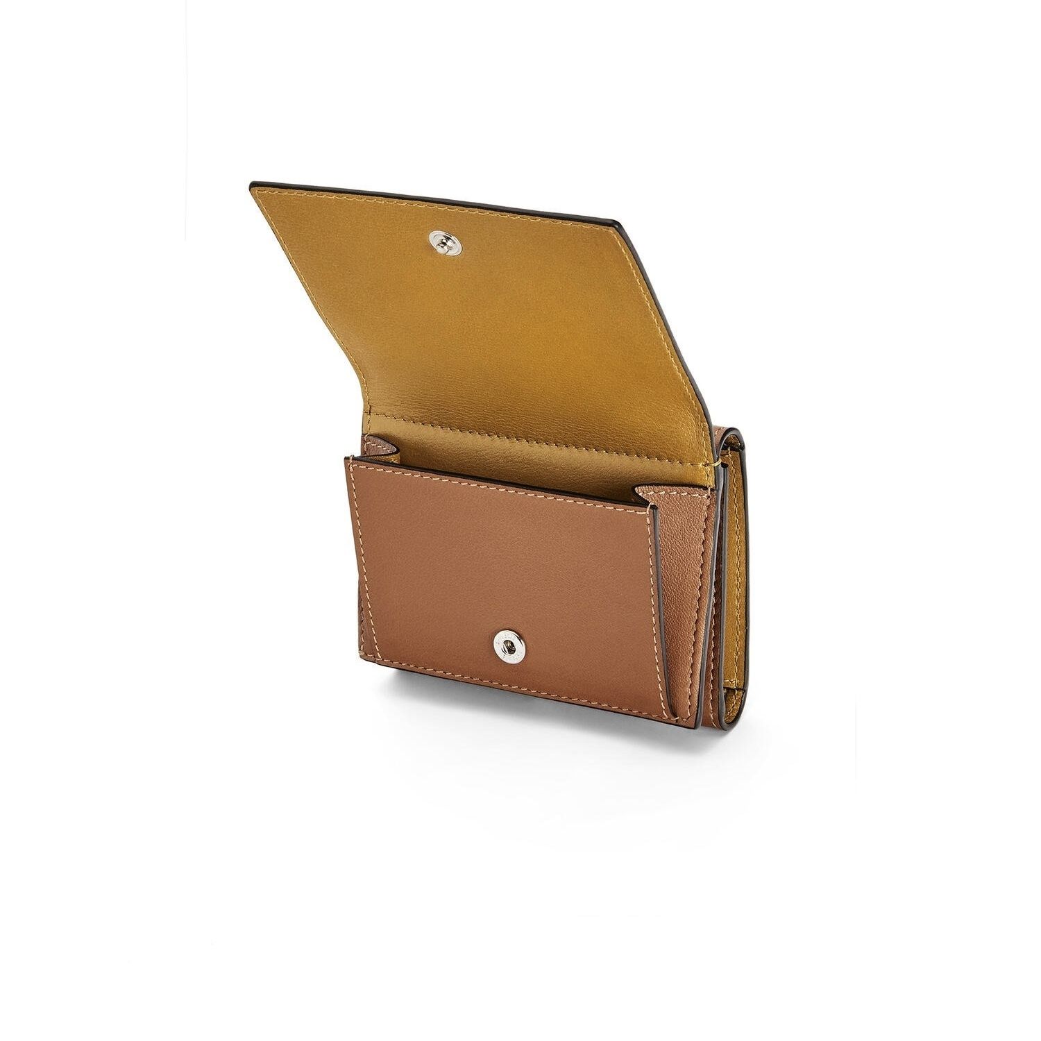 LOEWE】ブランド トライフォールド 6 カードホルダー (カーフ) (LOEWE ...