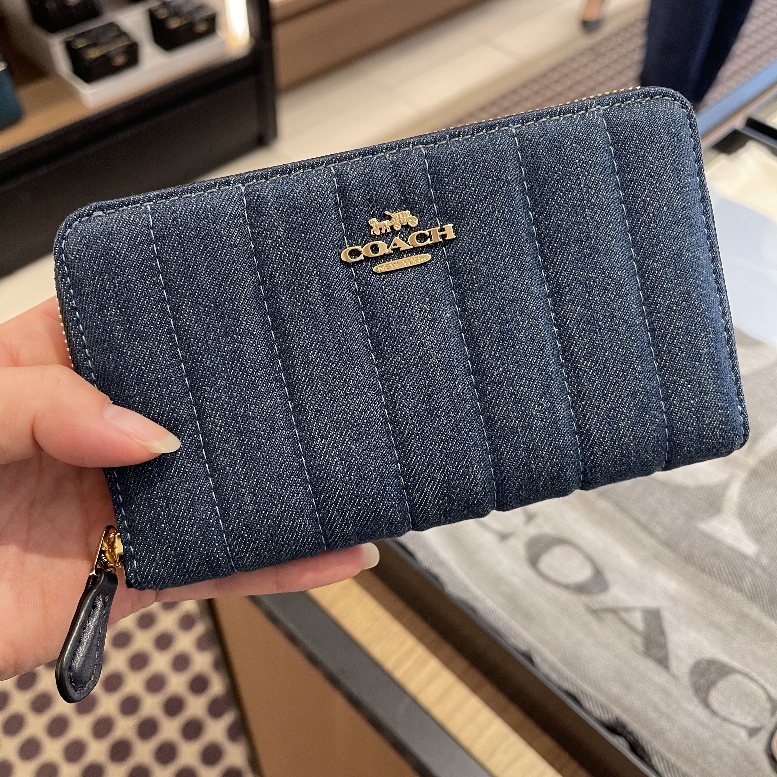 コーチ】ミディアム ジップ アラウンド ウィズ キルティング (Coach/長 コーチ】ミディアム ジップ アラウンド ウィズ キルティング (Coach/長