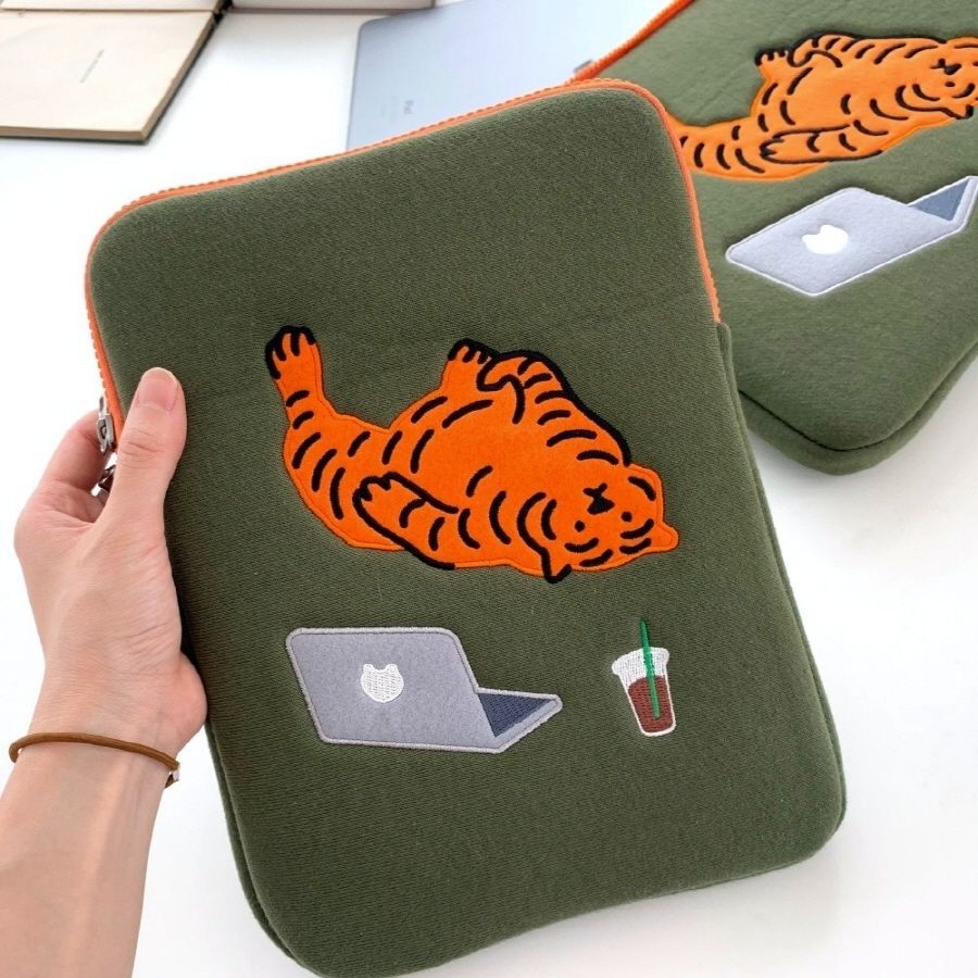 MUZIK TIGER】9.7-11inch☆タブレット ポーチ☆Tablet Pouch