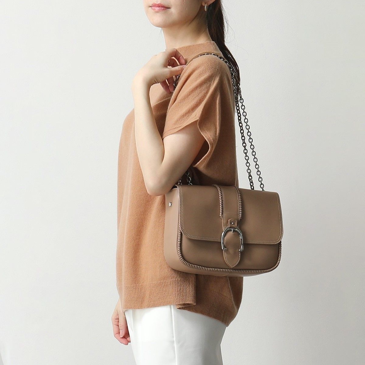 Longchamp ショルダーバッグ 1357 930 AMAZONE レザー Longchamp ショルダーバッグ 1357 930 AMAZONE レザー