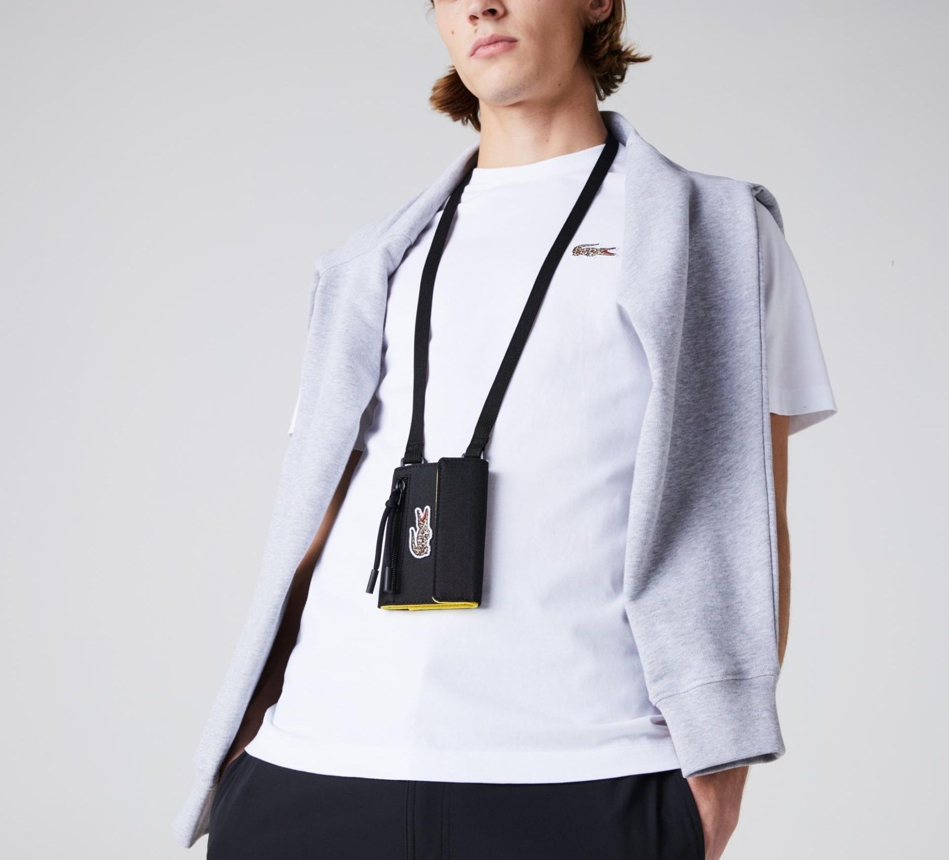 Lacoste x National Geographic ☆アニマル柄 ネックレス 財布 Lacoste x National Geographic ☆アニマル柄 ネックレス 財布