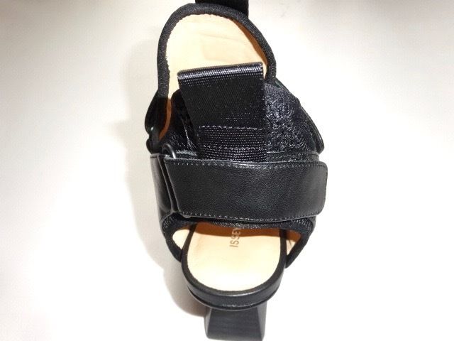即発 ISSEY MIYAKE × UN UNITED NUDE 限定 サンダル 36 23cm 即発 ISSEY MIYAKE × UN UNITED NUDE 限定 サンダル 36 23cm