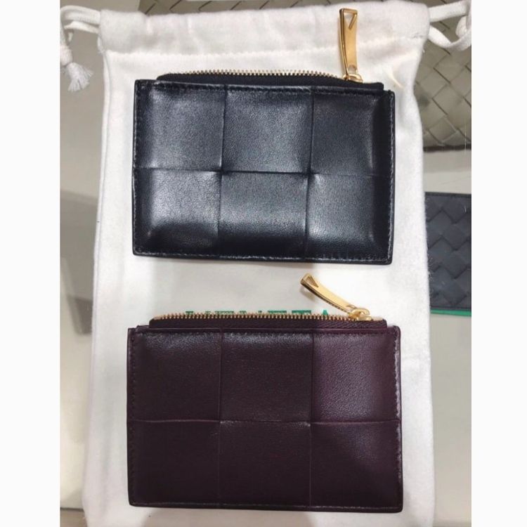 【BOTTEGA VENETA】限定品!!コンパートメント付きカードホルダー 【BOTTEGA VENETA】限定品!!コンパートメント付きカードホルダー
