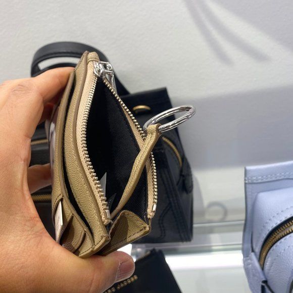即発 アウトレットMARC JACOBS コイン パスケース M0016996 革 即発 アウトレットMARC JACOBS コイン パスケース M0016996 革