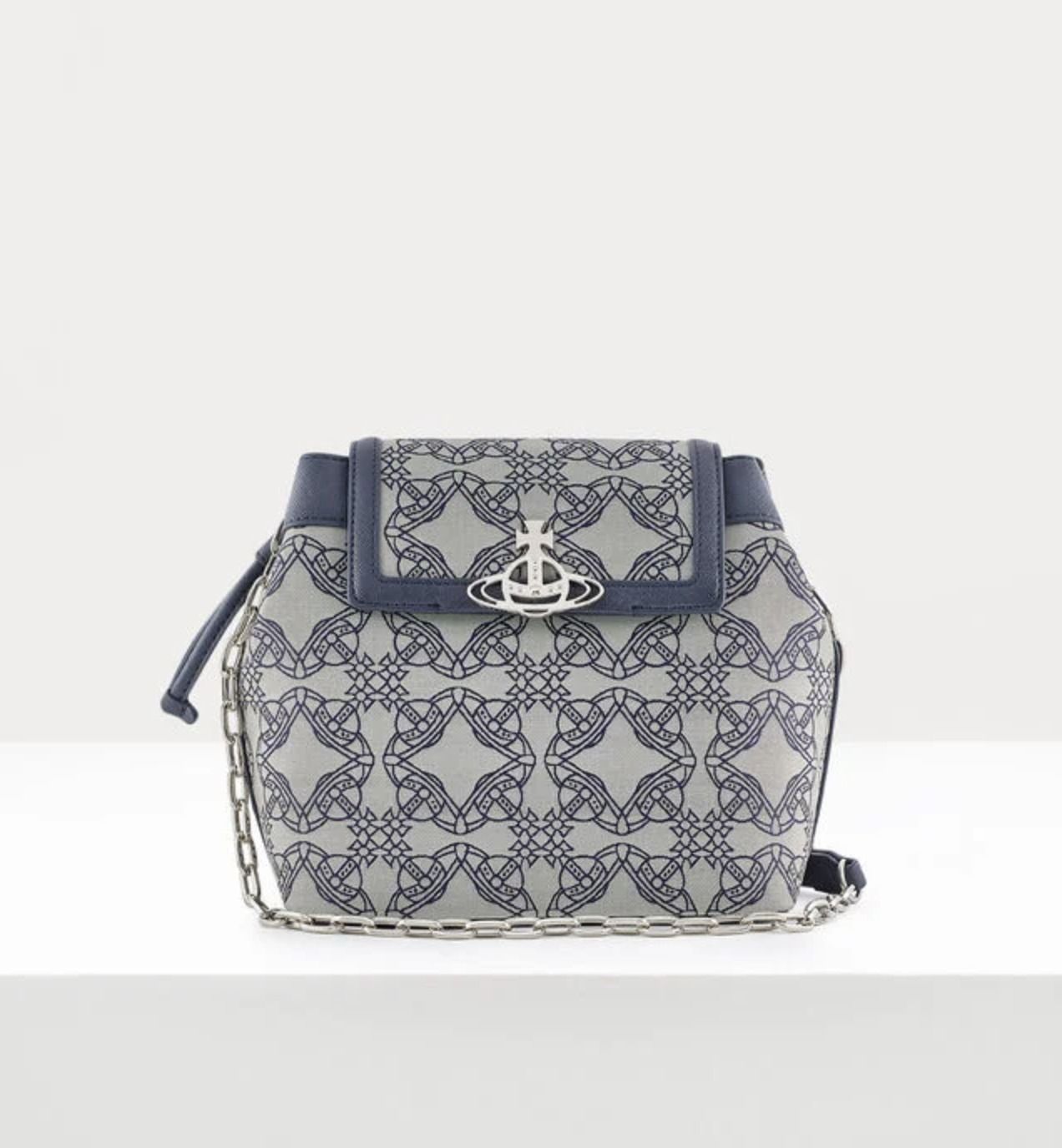 21/22新作☆vivienne westwood☆DEBBIEロゴバケットバッグ (Vivienne 21/22新作☆vivienne westwood☆DEBBIEロゴバケットバッグ (Vivienne