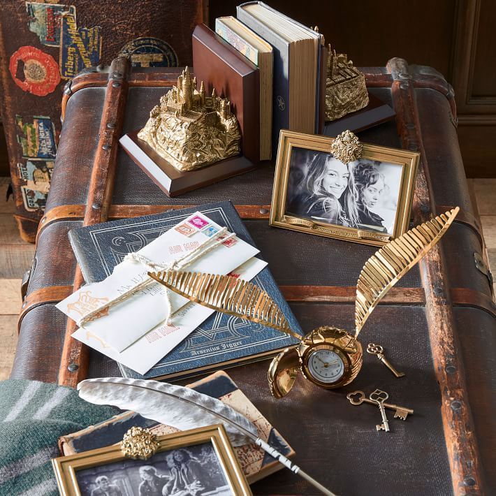 ハリーポッター 豪華なホグワーツ ブックエンド (Pottery Barn ハリーポッター 豪華なホグワーツ ブックエンド (Pottery Barn