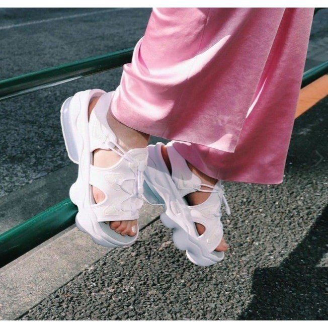 再入荷! ☆ NIKE ナイキ WMNS AIR MAX KOKO SANDAL ホワイト (Nike 公式通販サイト特価 Air ピンク 26cm Sandal Koko Max サンダル