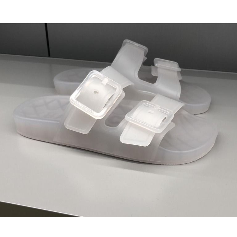 BALENCIAGA*新作 21ss スラストサンダル ロゴ入り クリア