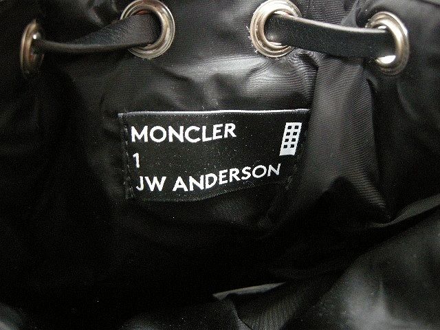 確保済◆関税無 国内発 MONCLER JWアンダーソンCRITTERダウンBAG 確保済◆関税無 国内発 MONCLER JWアンダーソンCRITTERダウンBAG