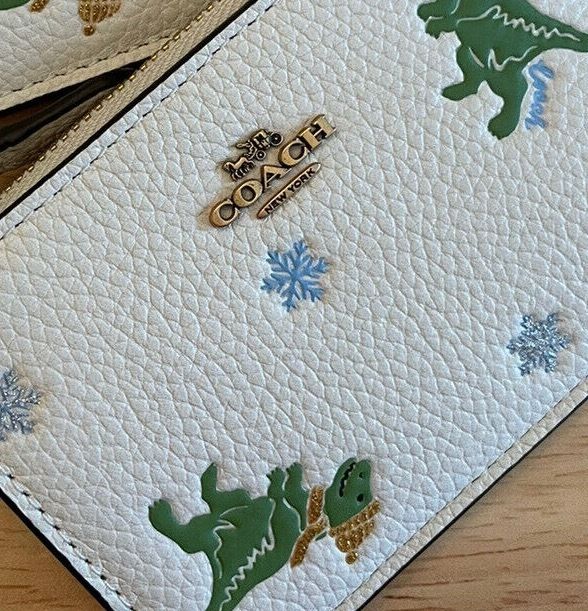 セールCoachレキシープリントミニジップIDカードコインケース セールCoachレキシープリントミニジップIDカードコインケース