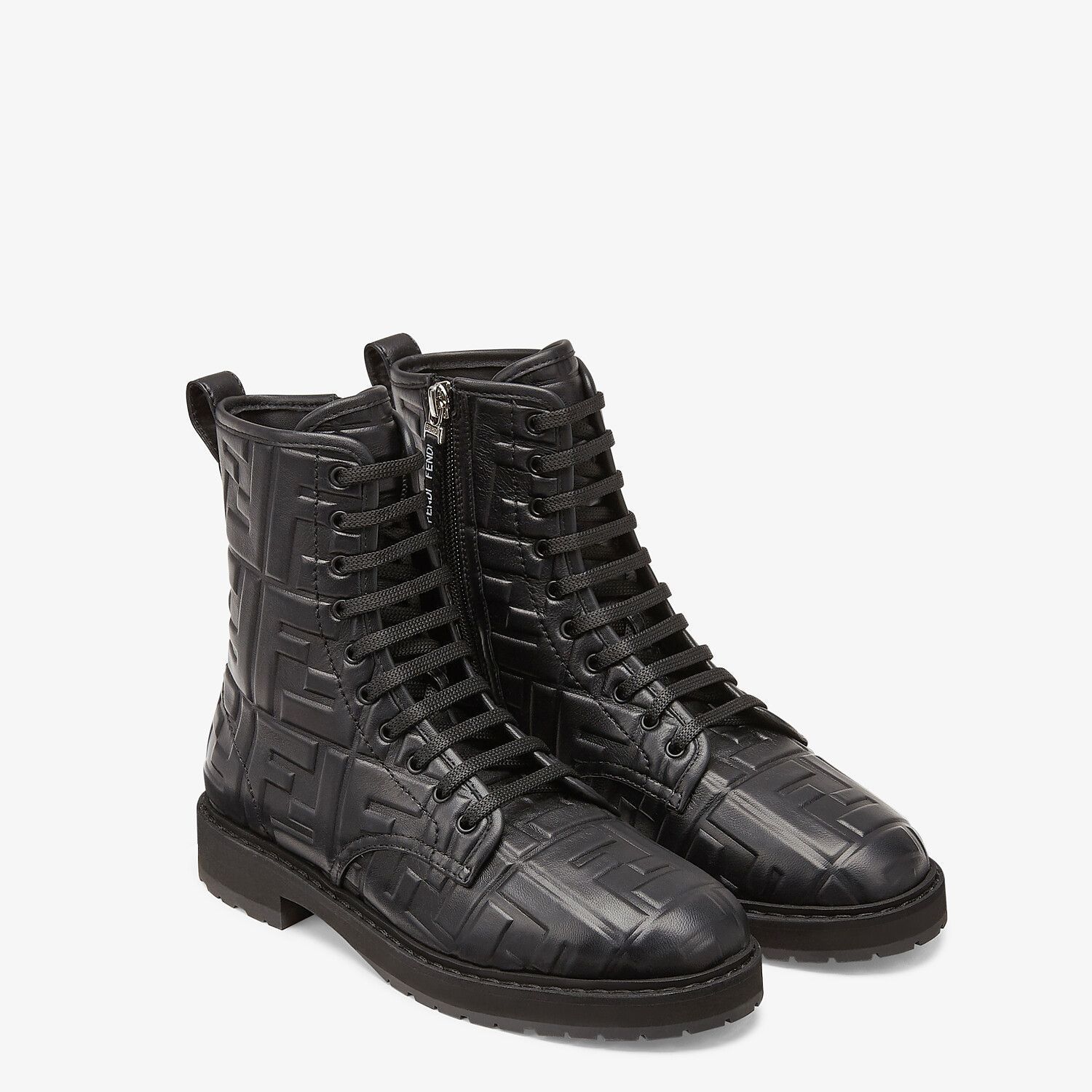 FENDI【入手困難】トレンドを先取り!☆お洒落なBIKERブーツ 全種