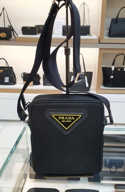 ☆送料・関税込☆PRADA☆Nylon Crossbody Ba.g バッグ☆正規品 ☆送料・関税込☆PRADA☆Nylon Crossbody Ba.g バッグ☆正規品