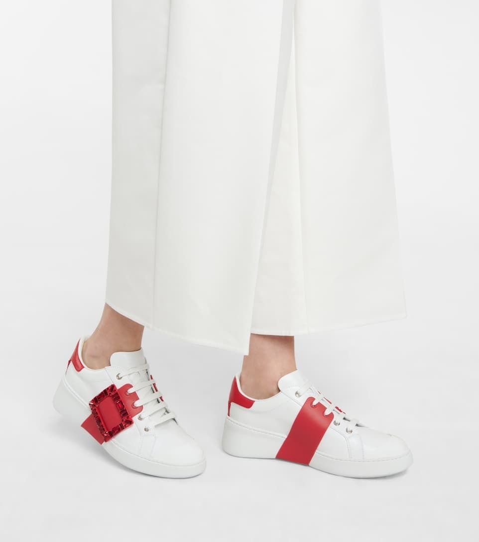 Roger Vivier】Viv Skateストラスバックルレザースニーカー (Roger Roger Vivier】Viv Skateストラスバックルレザースニーカー (Roger